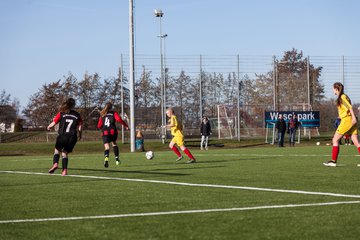 Bild 351 - B-Juniorinnen SG Weststeinburg/Bei - SV Fisia 03 : Ergebnis: 1:2